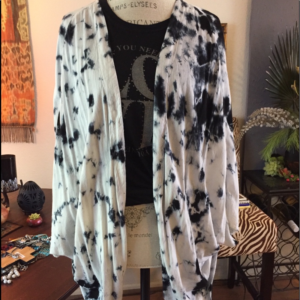 En Créme for H&M, Cocoon Style, Tie Dye Kimono